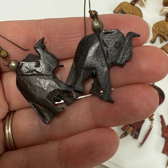 Lot of 6 Vtg Wood Carved Safari Animal Bead Necklace & Earrings Elephant Giraffe - Picture 9 of 16